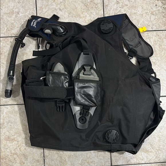 Men's Blue and Black Bag - Picture 3 of 4